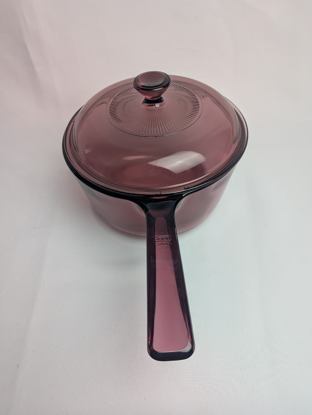 VINTAGE CORNING Ware Vision USA 1.5 L Cranberry Casserole Non Sticking Pyrex Top